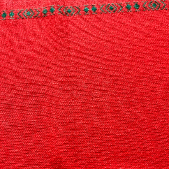 Vintage Embroidered Rectangular Tablecloth 81.5x60 Red Green Christmas Holidays - Picture 5 of 14